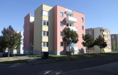 Klatovy Mánesova ulice - 12 bytových jednotek, 2004